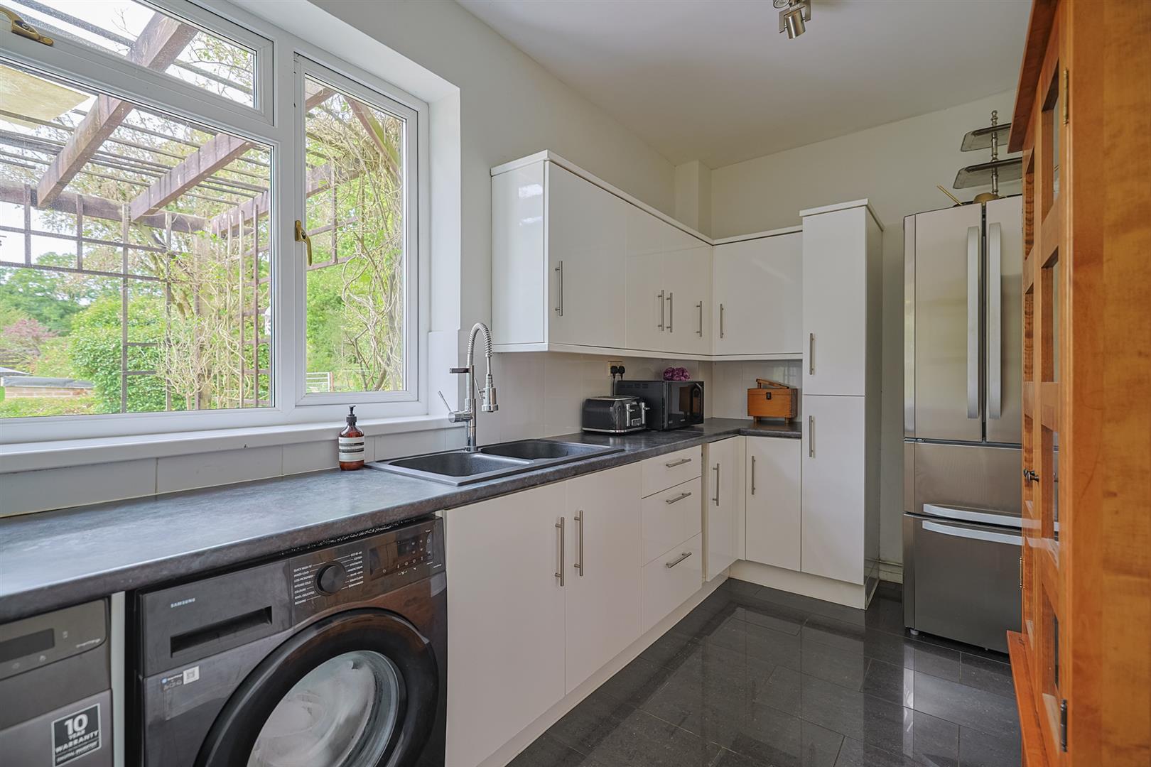 Brookside, Bishopston, Swansea, SA3 3JD